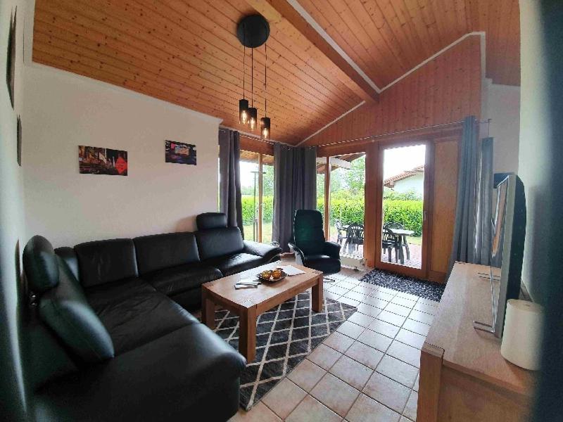 Ferienhaus Vier Pfoten Schweiburg Екстер'єр фото
